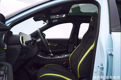 秒殺新勢(shì)力?這款新車實(shí)力太強(qiáng) 堪稱同級(jí)卷王!